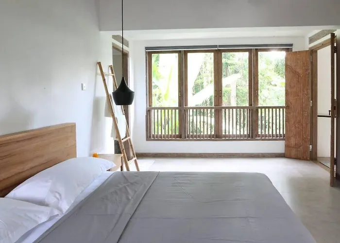 Oasis: - Casa Tepi Kali 2 * Ubud