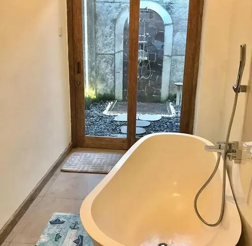 Villa Oasis: - Casa Tepi Kali 2 *