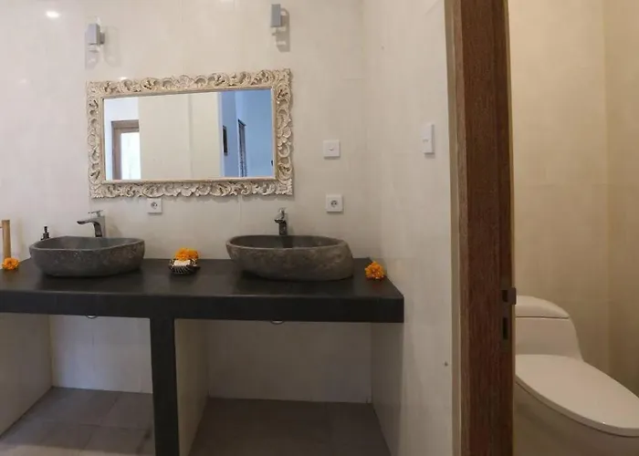 Oasis: - Casa Tepi Kali 2 * Ubud